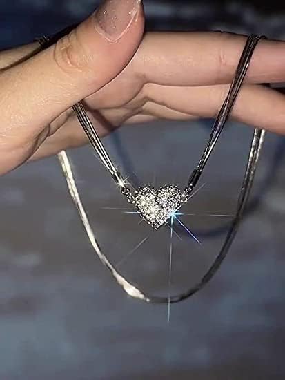 قلادة مغناطيسية على شكل قلب | Heart Shaped Magnetic Necklace