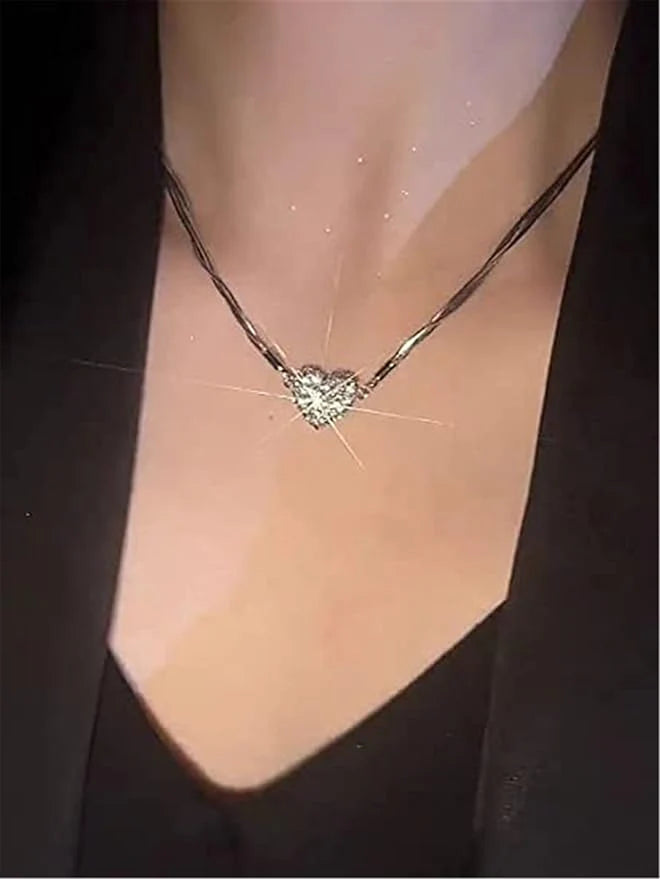 قلادة مغناطيسية على شكل قلب | Heart Shaped Magnetic Necklace